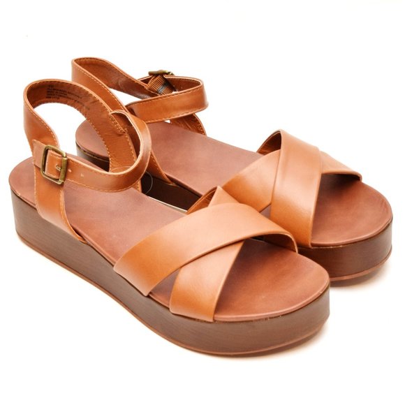 Universal Thread Shoes - Universal Thread Flatform Pumps Wood Bottom Billi